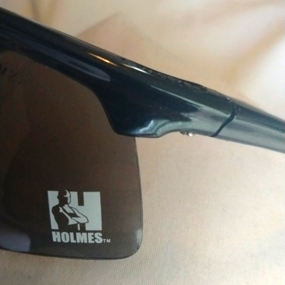 Sunglasses - Picture 3 of 7